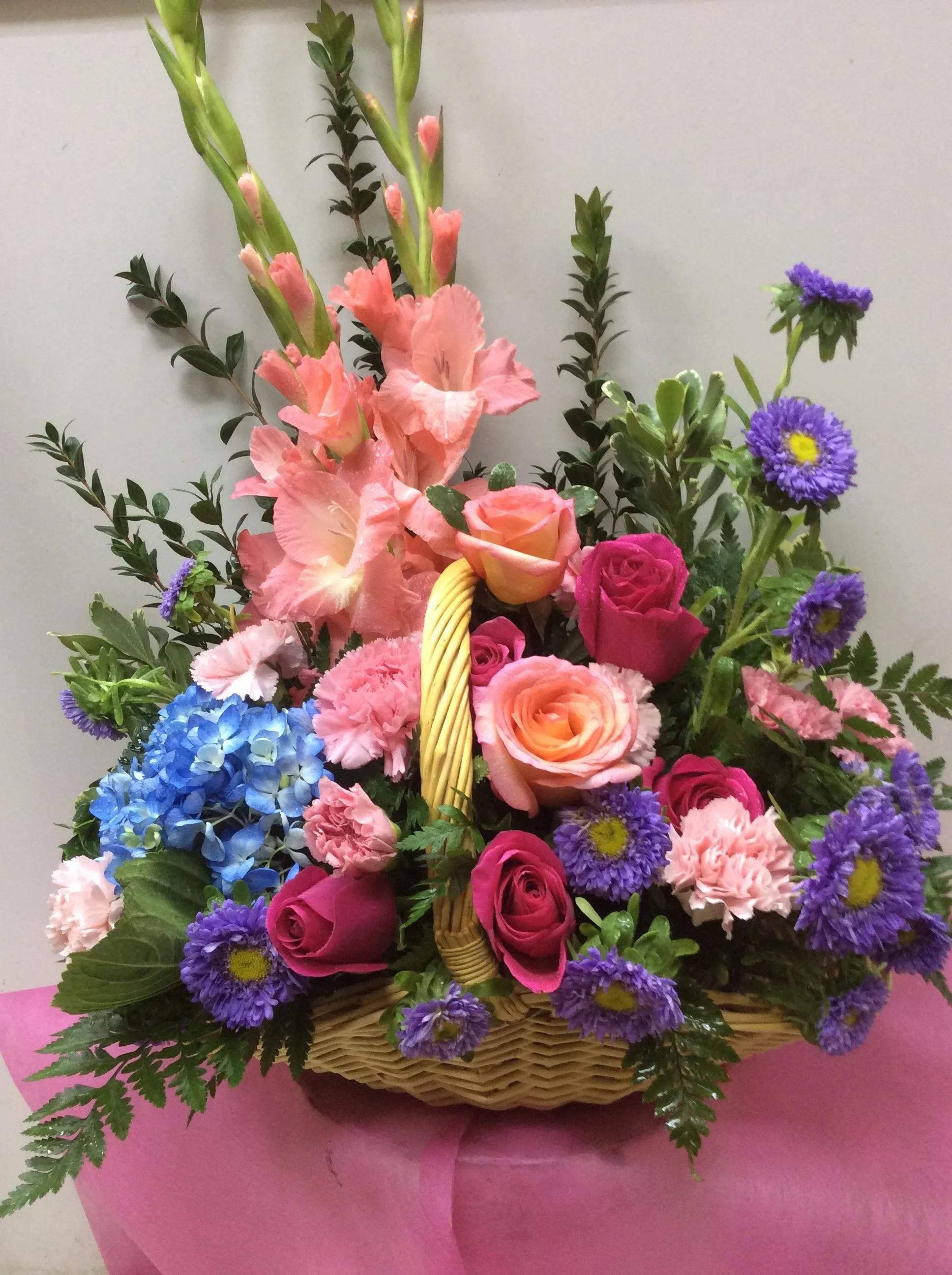 Flowers of the Seasons 花のバスケット　四季の花束 B15 — All Season Florist & Gifts 四季花舖